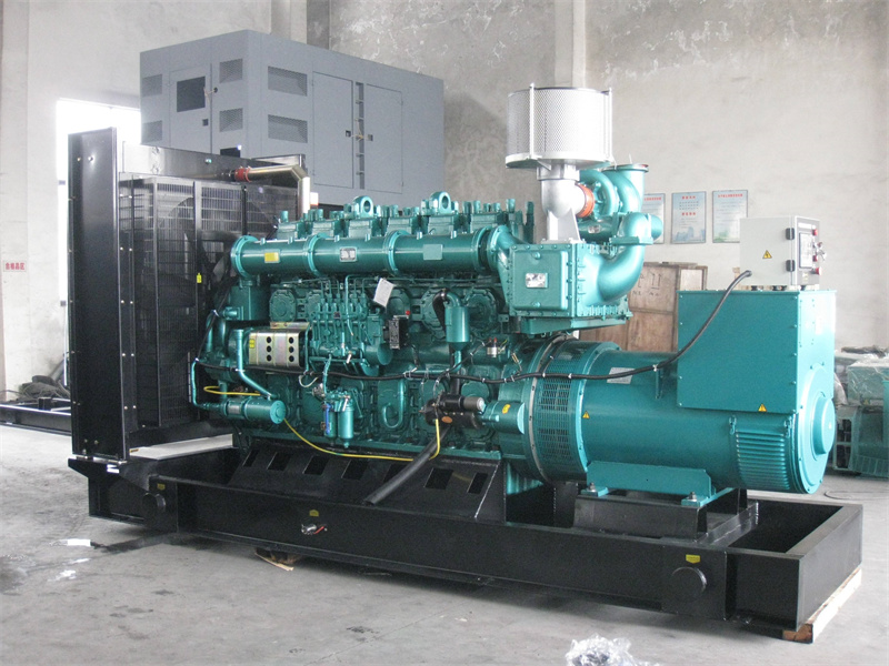 德清200KW 柴油发电机的油耗是多少?